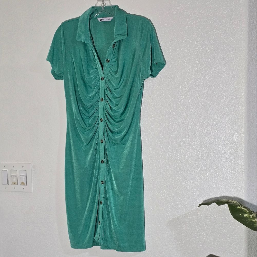"So" Green Button-Up Dress, size L/XL, with a lining slip.